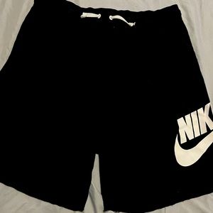 Nike Men’s Large big Nike Swoosh Athletic gym shorts